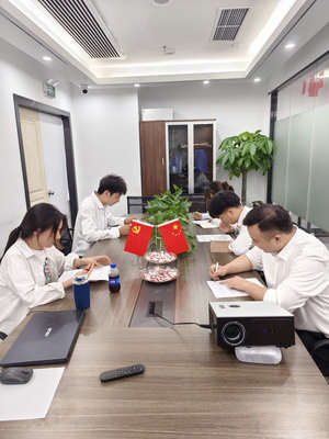 來(lái)萬(wàn)利商務(wù)咨詢(xún)